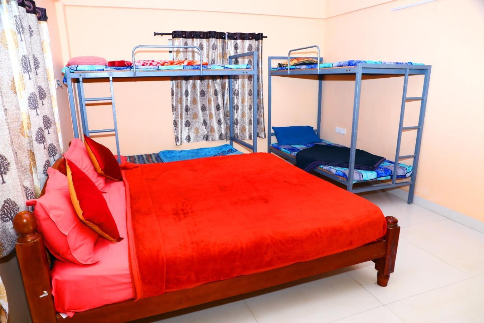 J J Homes أوتي المظهر الخارجي الصورة